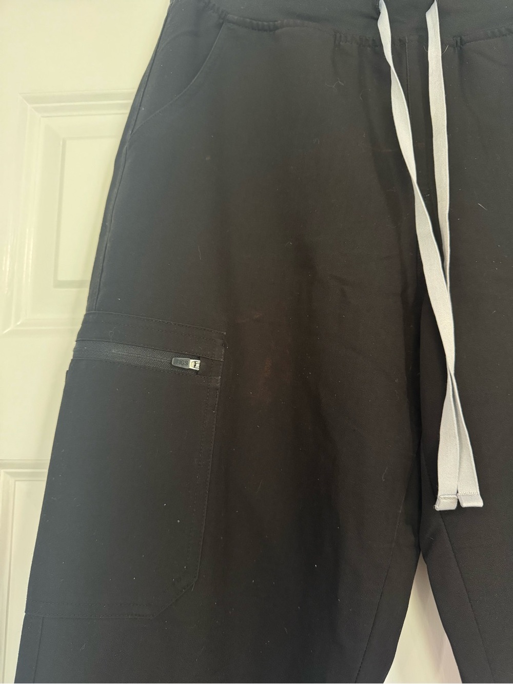 Figs Black Drawstring Jogger Pants - Picture 2 of 4